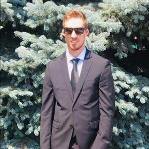 Meet your Posher, Travis